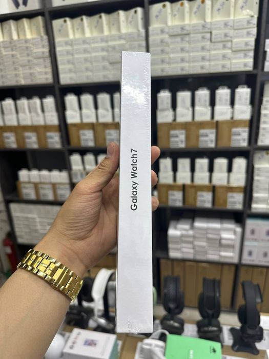 SAMSUNG Galaxy Watch 7