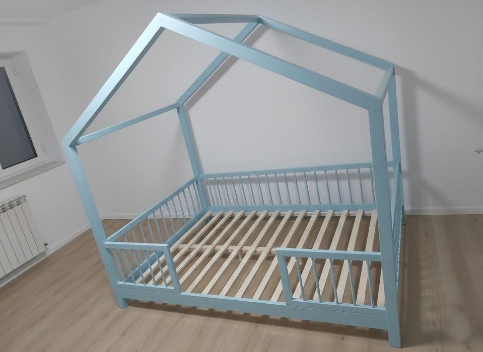 Pat Montessori copii din lemn masiv – la comandă | Livrare în toată ța