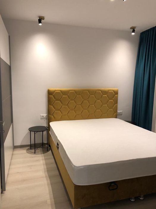 Închiriez apartament trei camere Avanera