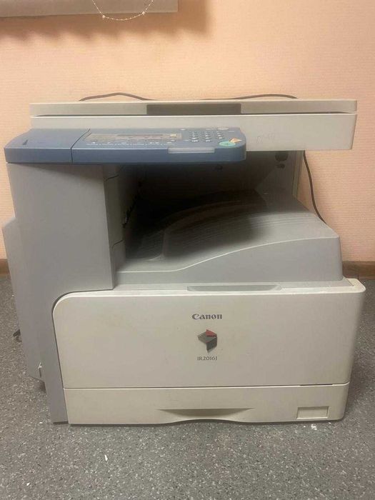 Продается принтер Canon IR 2016j