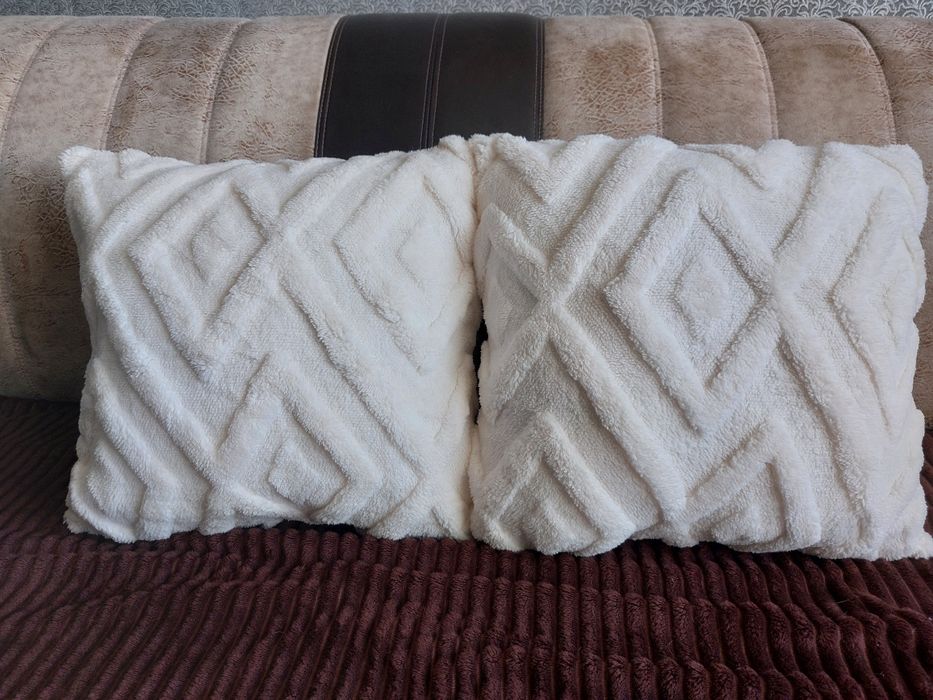 Продам декоративные подушки для дивана