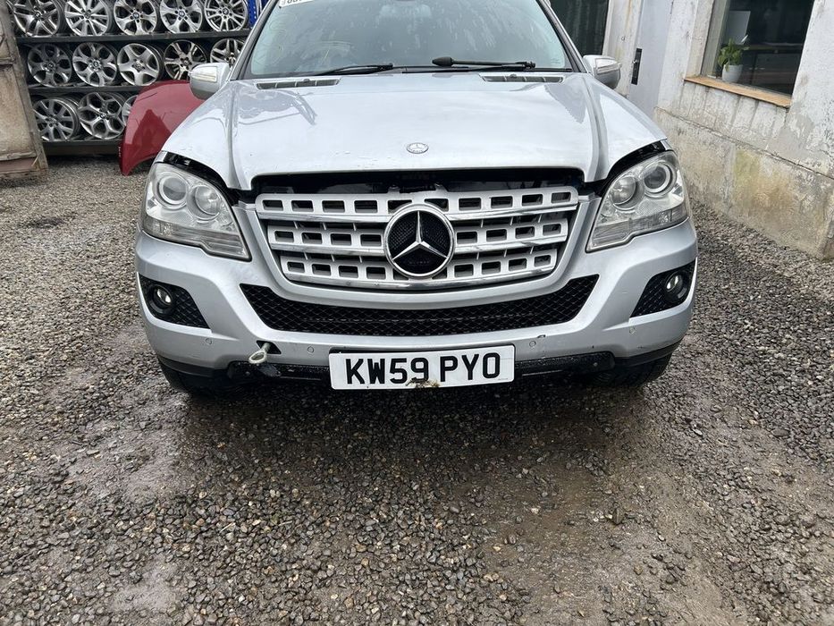Bara fata Mercedes ML W164 Facelift 2008 - 2011 GRI (1219) Diesel model fara spalatoare ...