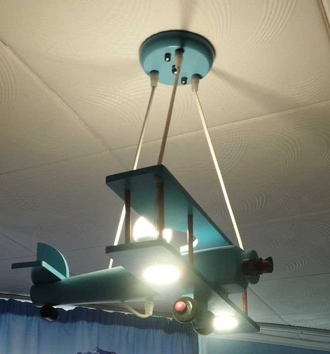 Продам детскую люстру