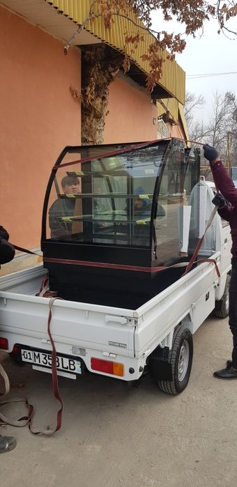 Холодильник витрина метровый