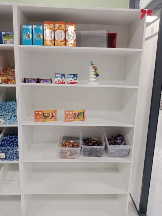 Продам мебель для магазина