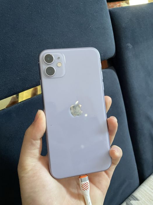iPhone 11 в хорошем состоянии