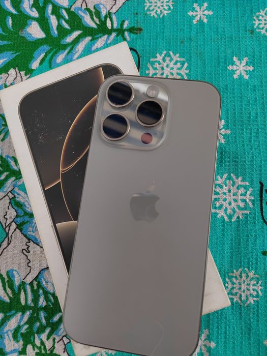 Айфон 16 pro продам