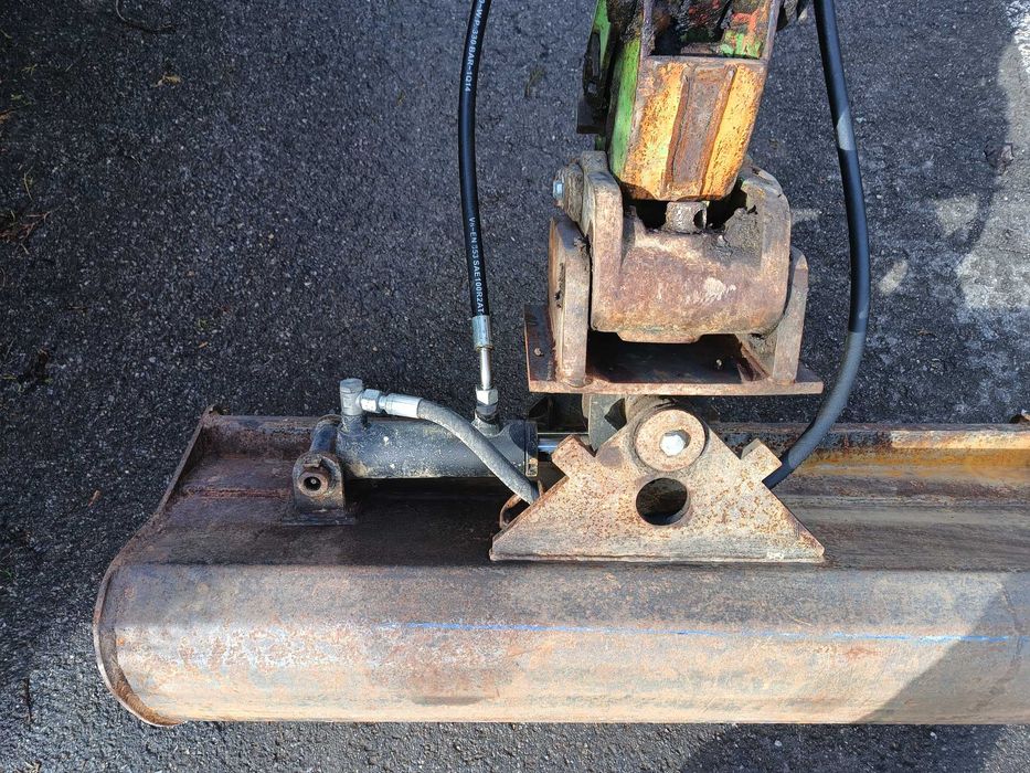 Минибагер ATLAS R 404