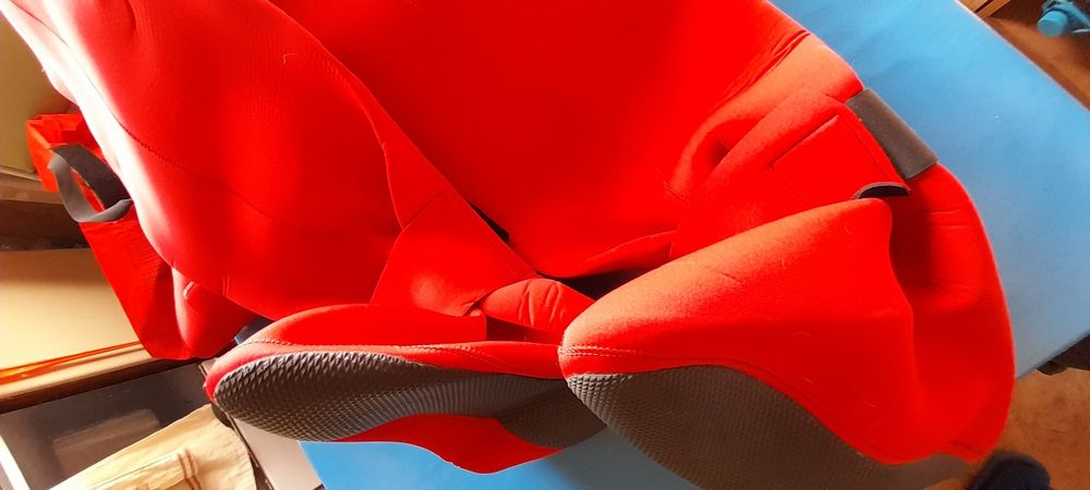 Спасательный неопреновый костюм