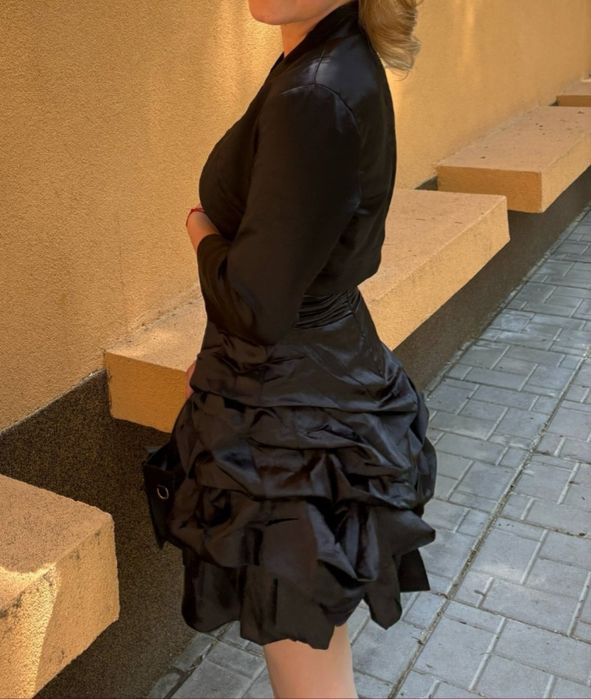 Къса официална рокля