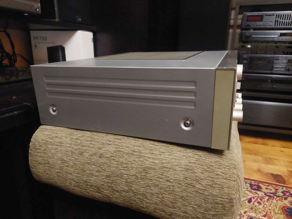 Yamaha  A700      Yamaha  A700