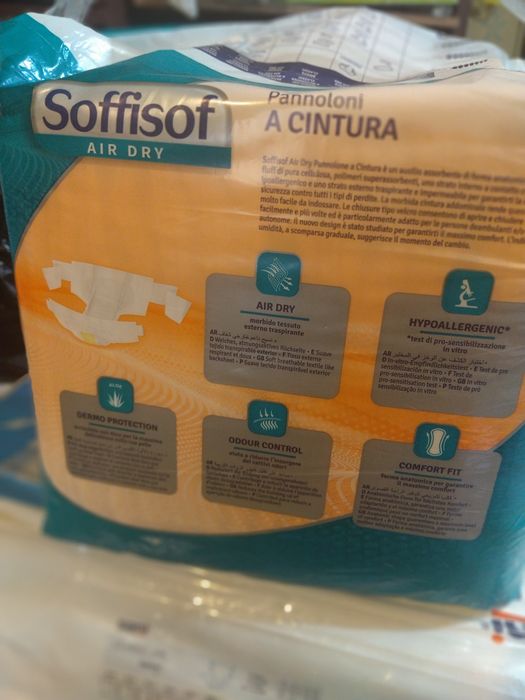 Vând un pachet scutece adulți mărimea L soffisof,italia 7picaturi