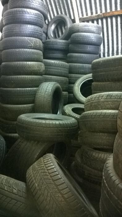 Гуми и джанти втора употреба на едро и дребно.