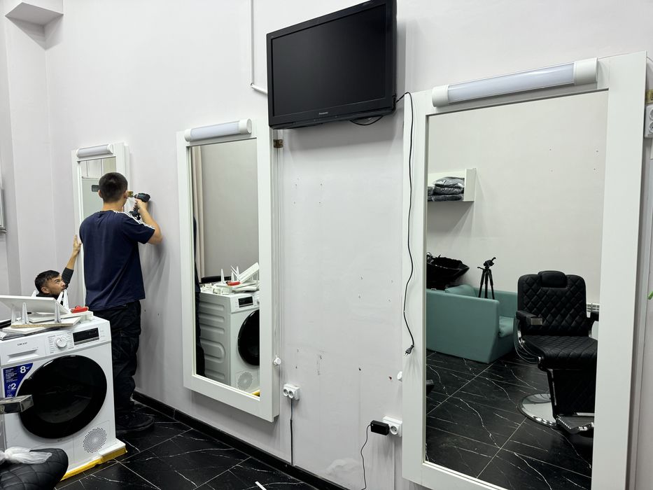 Зеркало для салонна