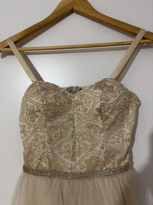 Rochie de banchet clasa a 8-a