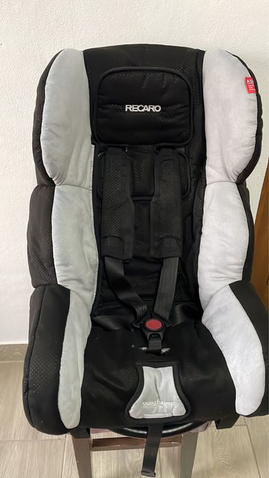 Scaun auto pentru copii