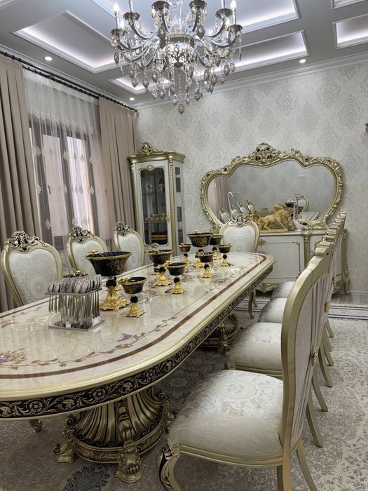 Стол стул для гостиной