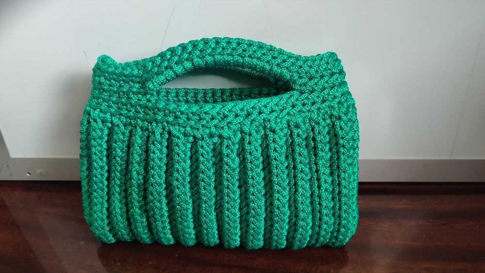 Ръчноизработени Плетени Чанти, Клъчове