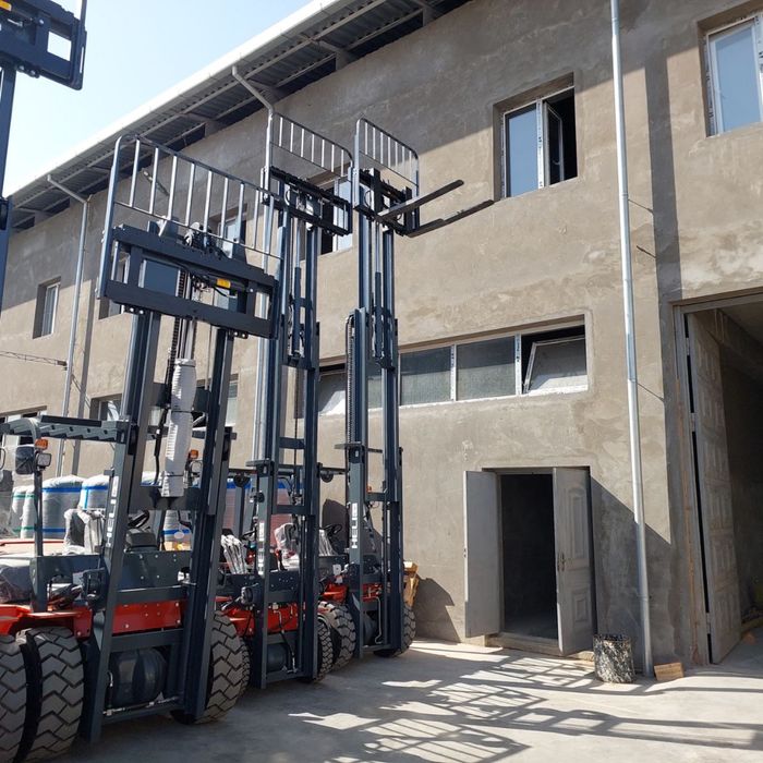 Электрический вилочный погрузчик Автокара Кара 1,5т-4,5м