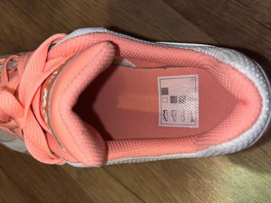 Adidasi Nile Air Max dama