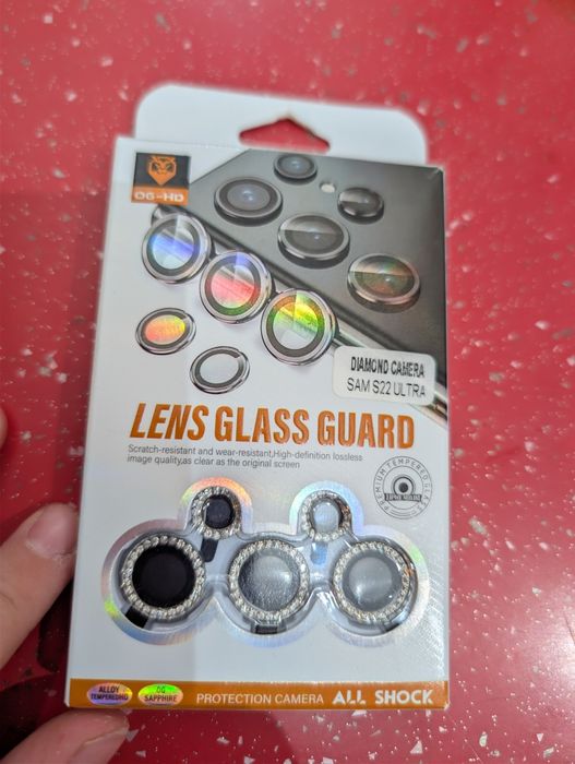 Vând protecție pentru camera la telefon s22