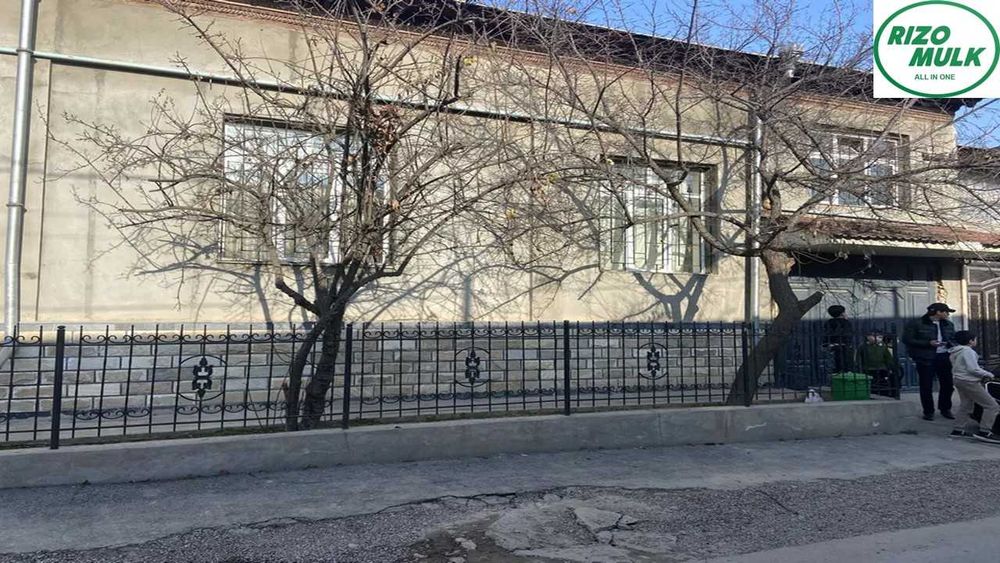 Учтепа тумани Изза мавзесида ховли сотилади. NR494/120