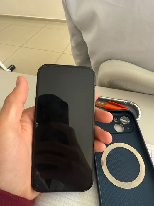 Срочно продам iPhone 15/128гб