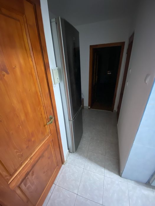 Inchiriez  apartament 1 camera. Zona Dambu