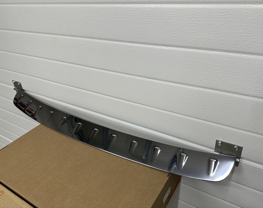 Ornament crom bara Mercedes-Benz GLB