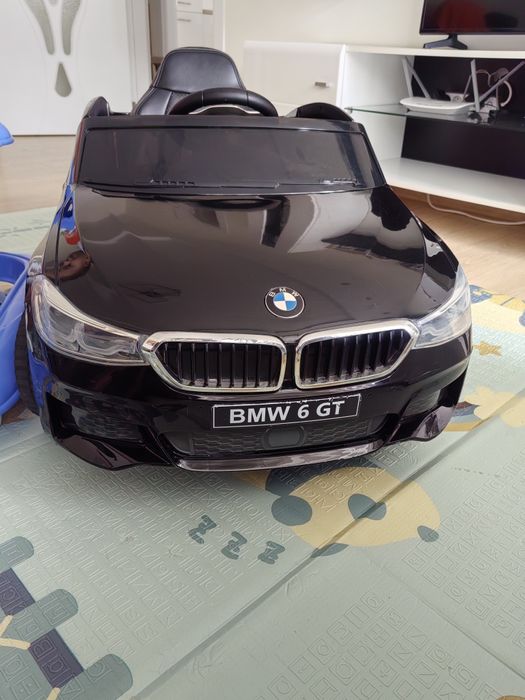 Акумулаторна кола BMW 6 GT,12V с меки гуми с кожена седалка