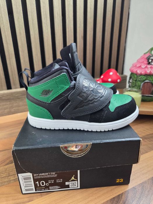 Ghete Nike Jordan, m 27, impecabile, baietel