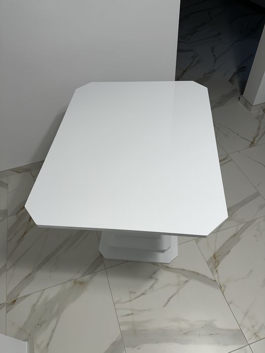 Ръчно изработена кухненска маса