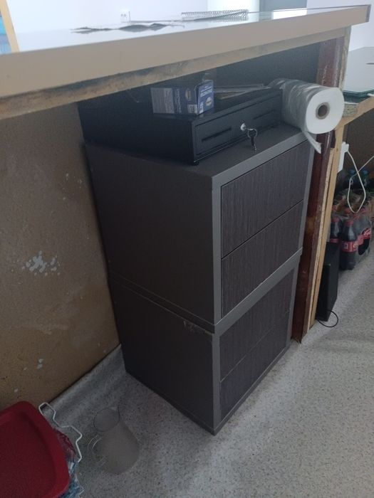 Столы, стулья, мебель для кафе