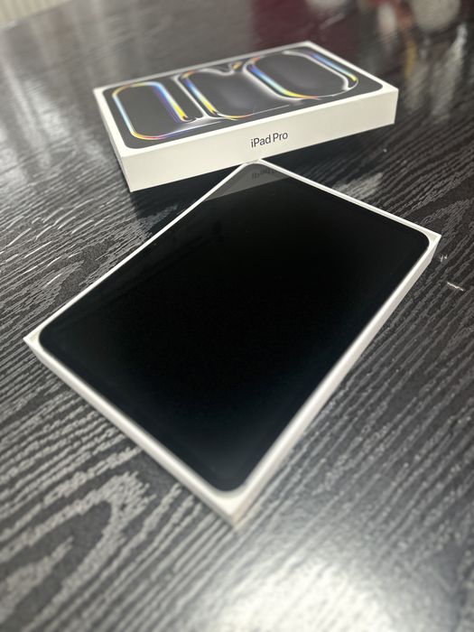 iPad Pro 11-inch (M4) Wi-Fi + Cellular 256 gb