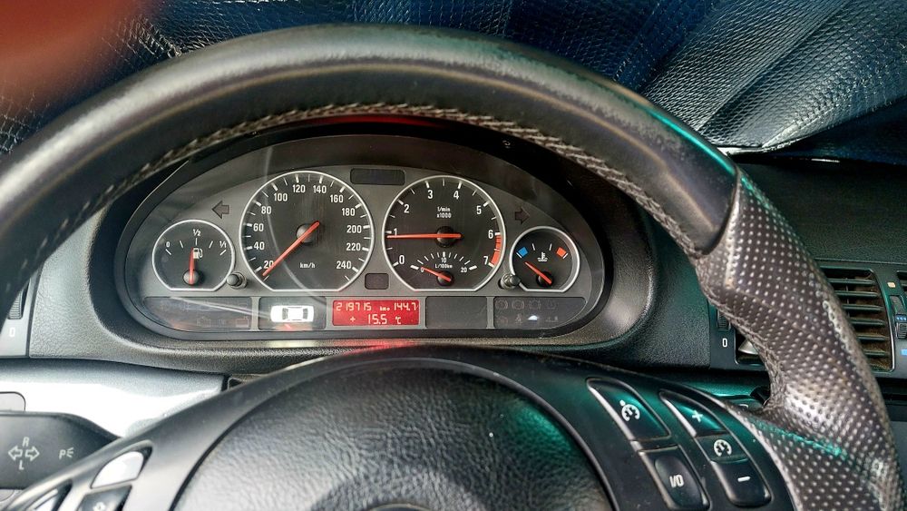 Vând BMW e46 318CI cu swap la 330i