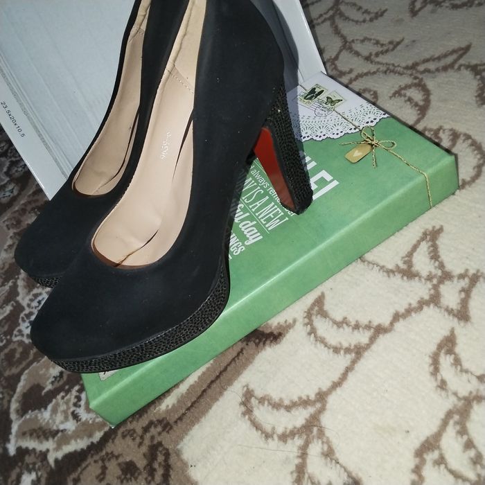 Женское туфли каблук