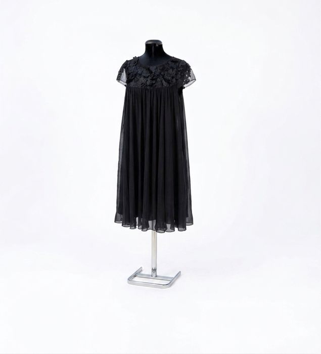 Rochie neagra eleganta