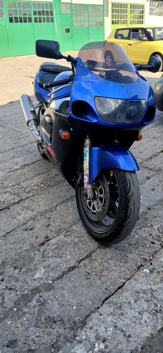 Suzuki 600GSX 120 к. с