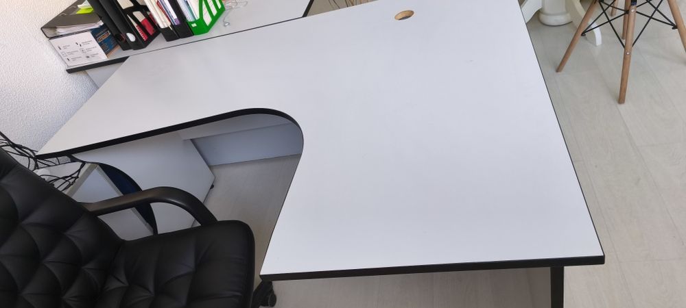 Продам офисный стол