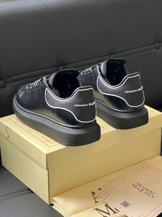 Adidasi Alexander Mcqueen noi