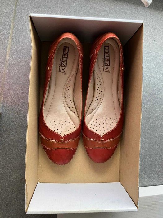 Pikolinos спортно-елегантен стил, естествена кожа, 39 номер