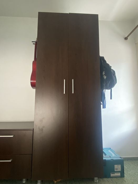 Mobilier pentru dormitor cu biblioteca