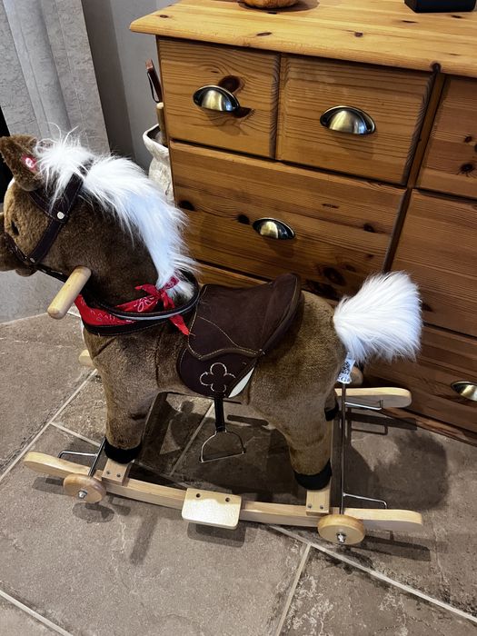 Детско конче люлка Moni