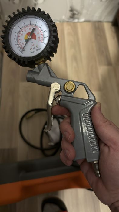 Компресор за въздух на 220V