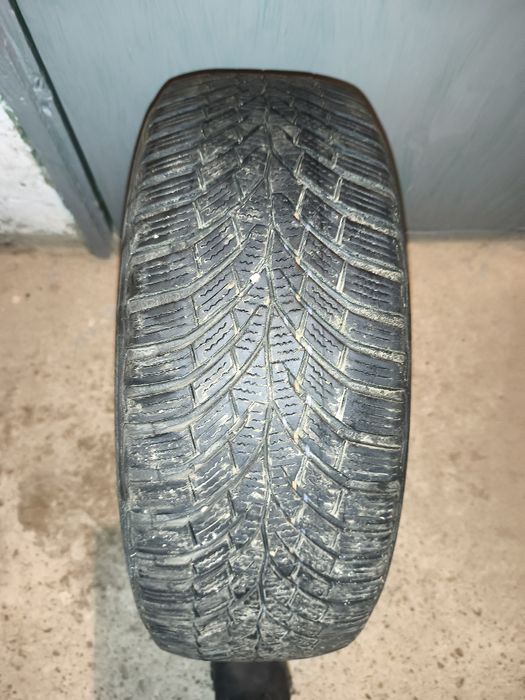 Vând pereche Continental iarna + 1 vara