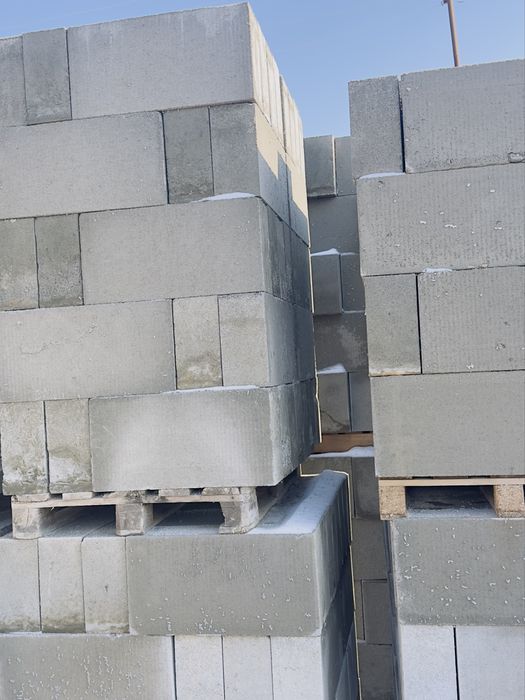 Шлакоблок ва газаблок курилиш махсулотлари.