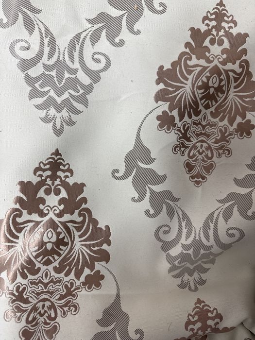 Шторы продам 3 штуки