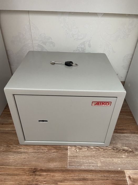 Сейф железный Aiko