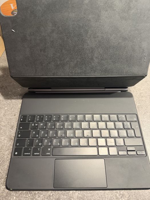 Клавиатура за Ipad 12.9’