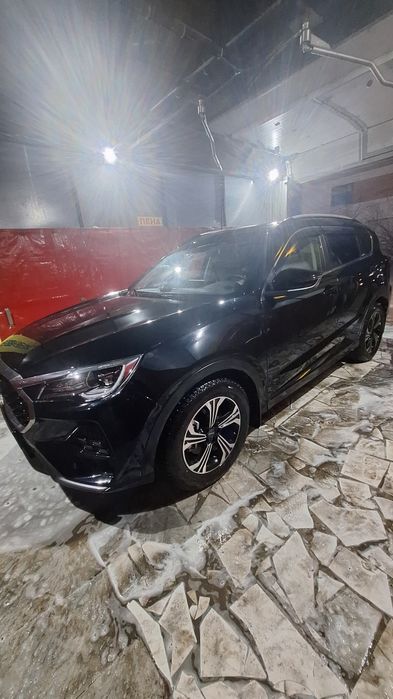 Продам на гарантии.